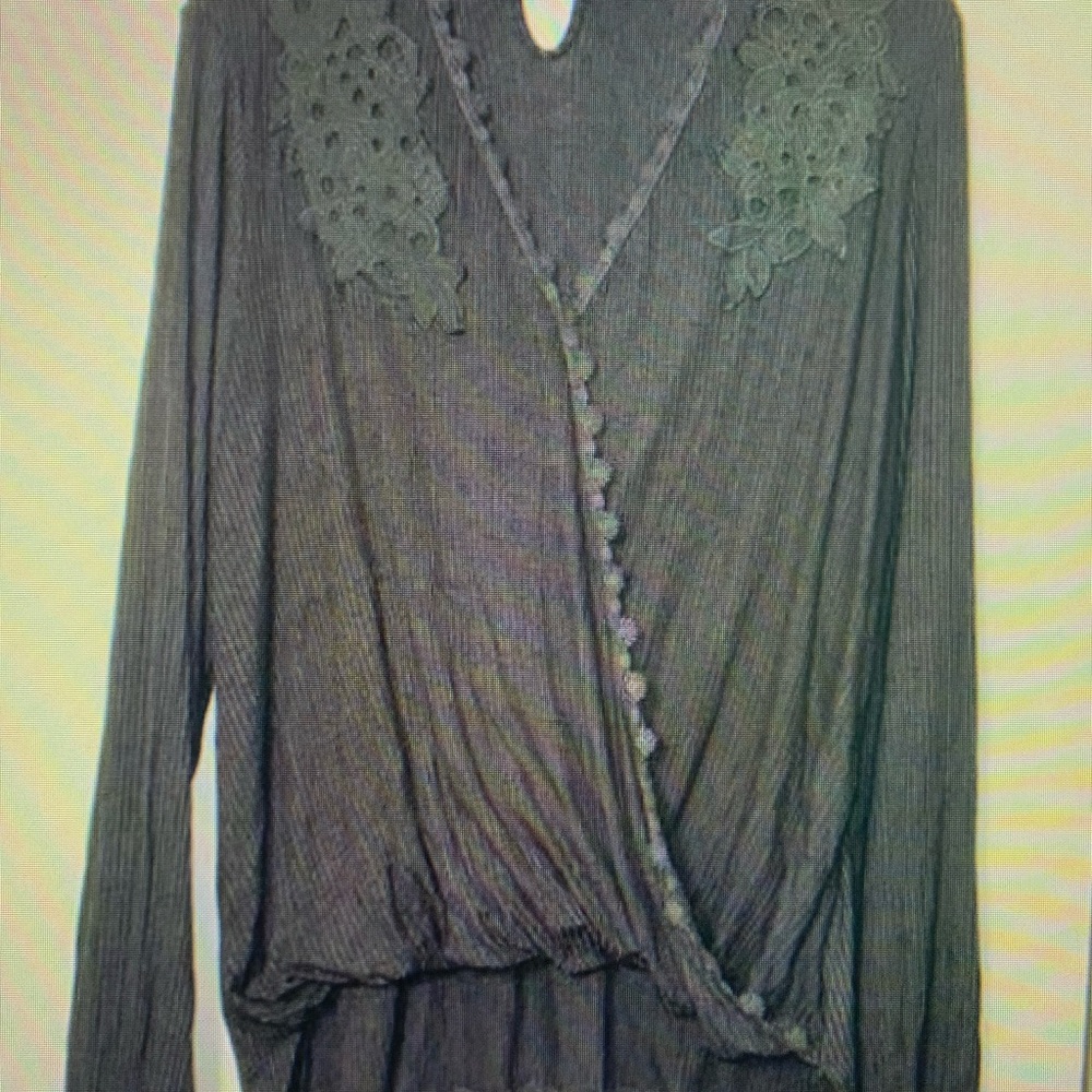 Elegant Gray Women's Top